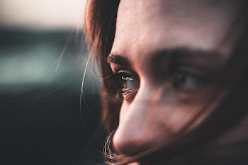Free Photo of beautiful, woman, glance