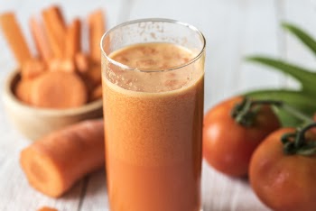 Free Photo of beverage, carrot, carrot juice