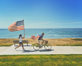 Free Photo of bicycle, couple, happy