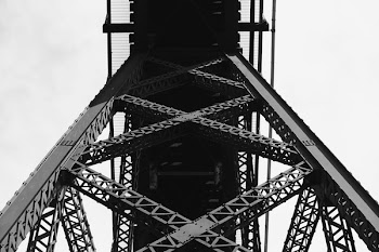Free Photo of black and white, steel, bridge
