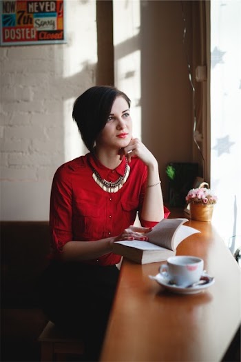 Free Photo of book, reading, girl
