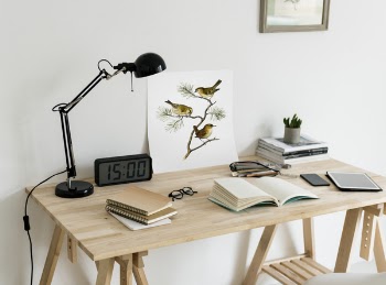 Free Photo of books, chair, clock