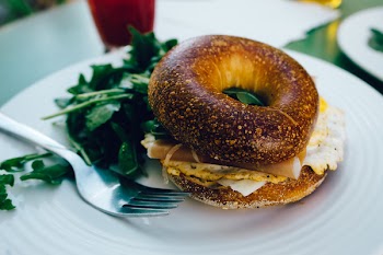 Free Photo of breakfast, bagel, eggs
