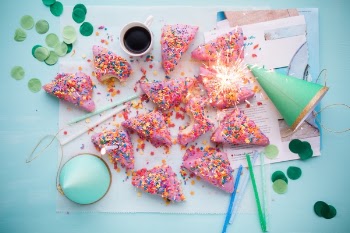 Free Photo of cakes, sprinkles, food