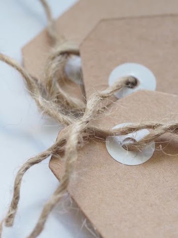 Free Photo of cardboard, parcel, tags
