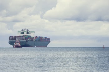 Free Photo of cargo, ships, boats