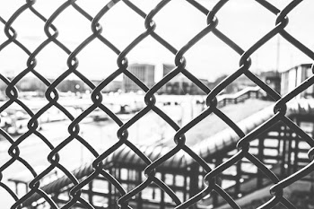 Free Photo of chainlink, fence, black and white