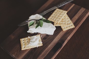 Free Photo of cheese, crackers, snack