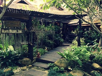 Free Photo of chiang mai, thailand, restaurant