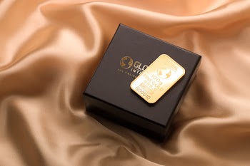 Free Photo of cloth, silk, gold