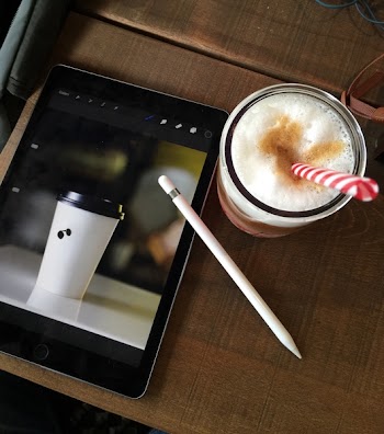 Free Photo of coffee, cafe, tablet