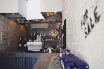 Free Photo of coffeehouse, bar, shop