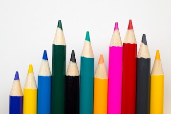 Free Photo of colors, colored pencils, color pencil