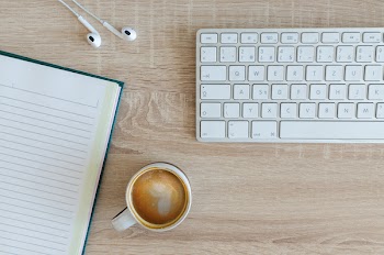 Free Photo of computer, office, table