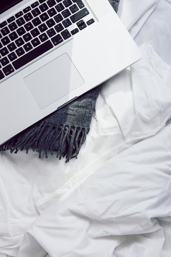 Free Photo of Computer on Bed, laptop, bed