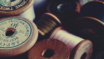 Free Photo of cotton reels, cotton thread, sewing