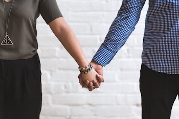 Free Photo of couple, holding, hands
