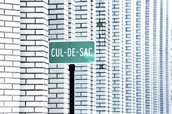 Free Photo of cul-de-sac, street sign, white