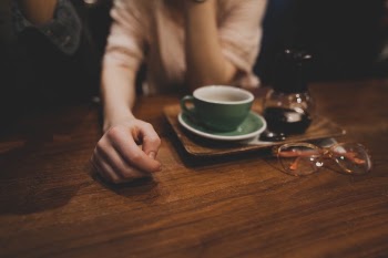 Free Photo of cup, coffee, table