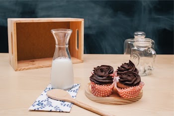 Free Photo of cupcakes, icing, dessert