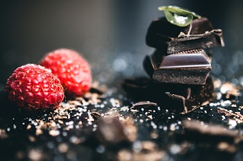 Free Photo of dark, chocolate, raspberry