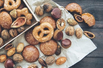 Free Photo of donut, sweet, pretzel