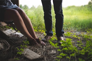Free Photo of dress, legs, shoes