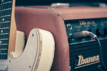 Free Photo of electric guitar, amp, music