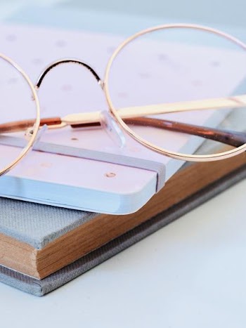 Free Photo of eye glasses, pink, notepad
