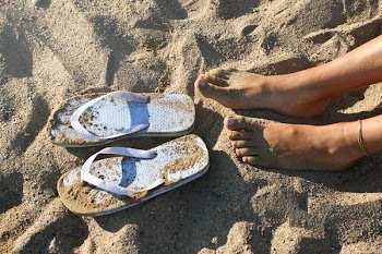 Free Photo of female, feet, flip-flop