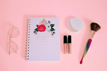 Free Photo of feminine, notepad, pink