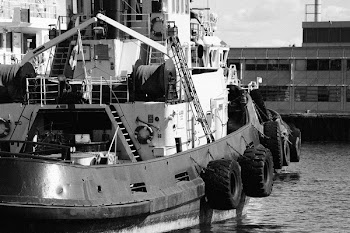 Free Photo of fishing boat, ship, pier