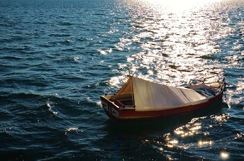 Free Photo of fishing boat, water, ocean