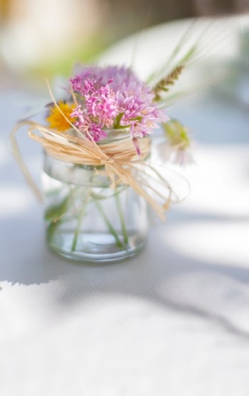 Free Photo of flowers, glass, water