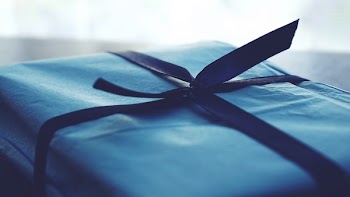 Free Photo of gift, present, wrapping