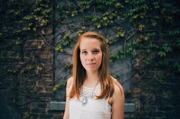 Free Photo of girl, portrait, wall