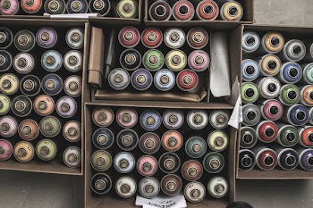 Free Photo of graffiti, cans, spray paint