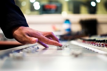 Free Photo of hand, equalizer, instrument