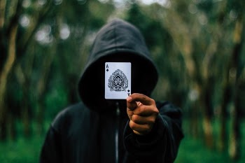 Free Photo of hand, playing, card