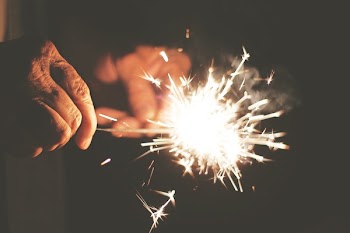 Free Photo of hands, wrinkles, sparks