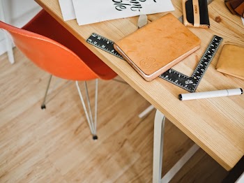 Free Photo of hardwood, table, desk