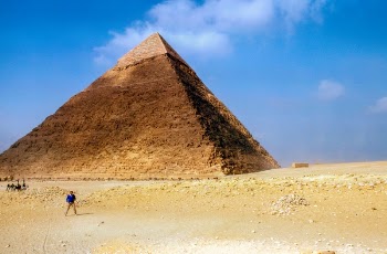 Free Photo of highland, pyramid, desert