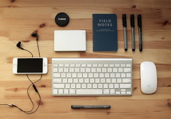 Free Photo of iphone, keyboard, mouse