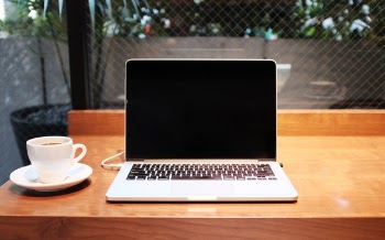 Free Photo of laptop, apple, keyboard