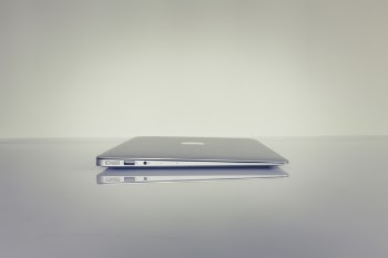 Free Photo of laptop, apple, macbook