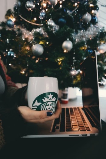 Free Photo of laptop, apple, macbook