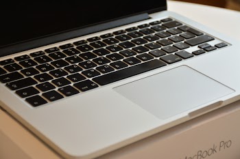 Free Photo of laptop, apple, macbook