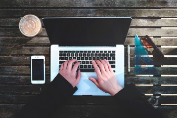 Free Photo of laptop, apple, macbook