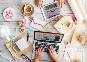 Free Photo of laptop, keyboard, hands