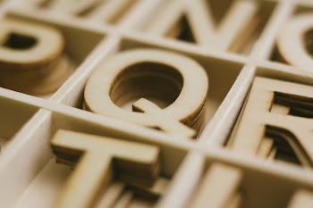 Free Photo of letters, wood, typography